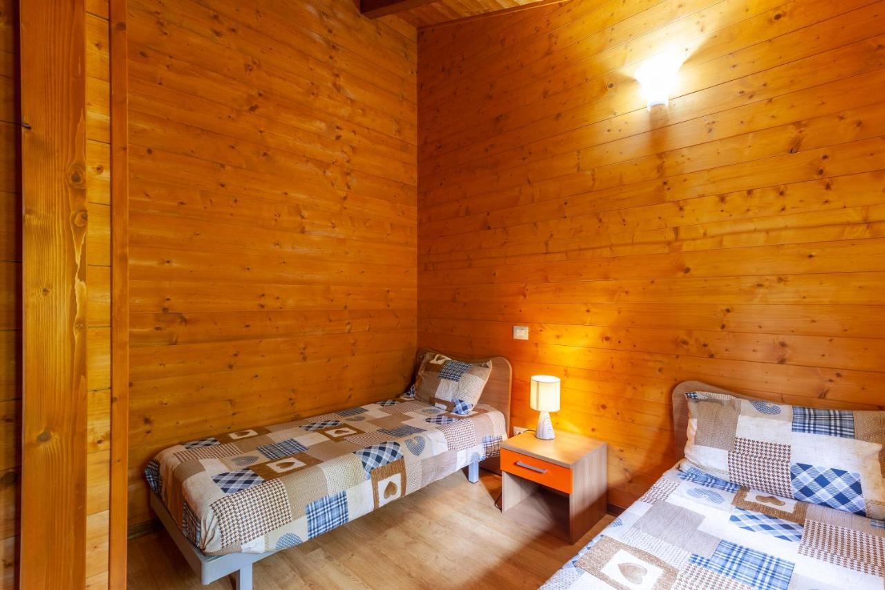 Villaggio Anemone - Chalet Mirtillo Capanne di Sillano Екстер'єр фото